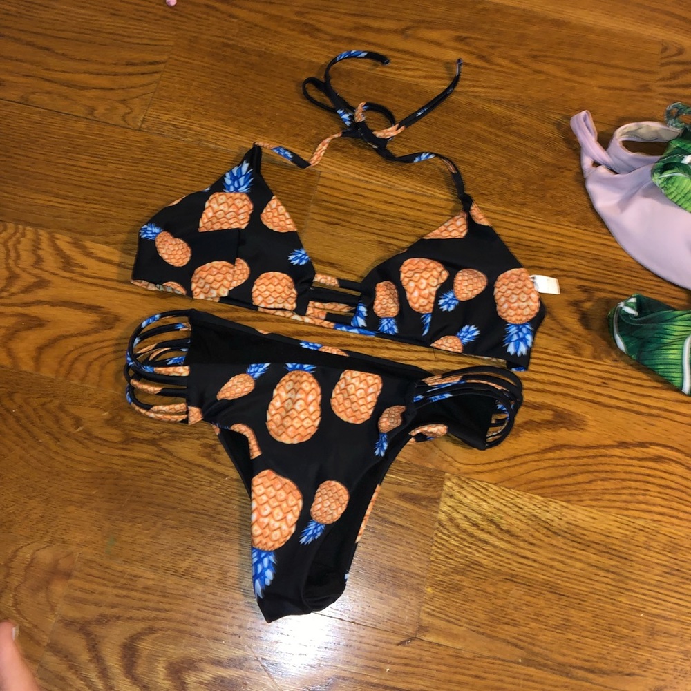 bikini bundle!!! - Picture 2 of 8
